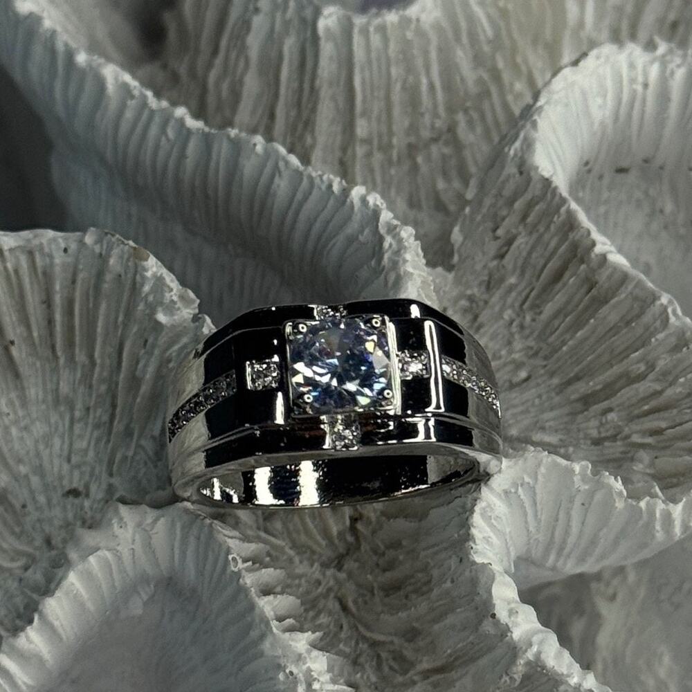 Men's 925 Sterling Silver CZ Ring Size 9.5